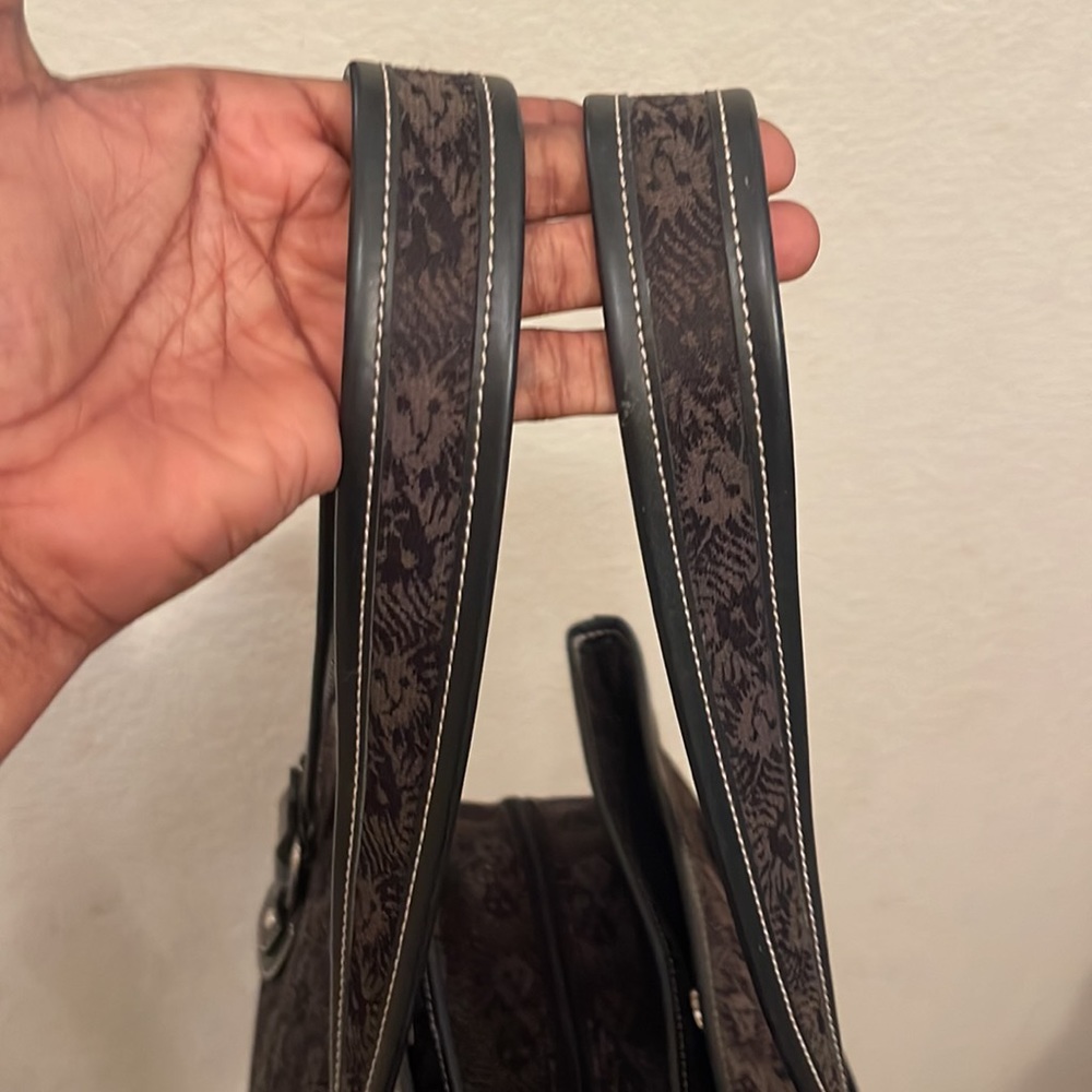 Anne Klein - Picture 11 of 16